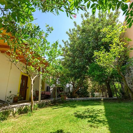 Small Villa Gerani Agios Vlasios  Bagian luar foto