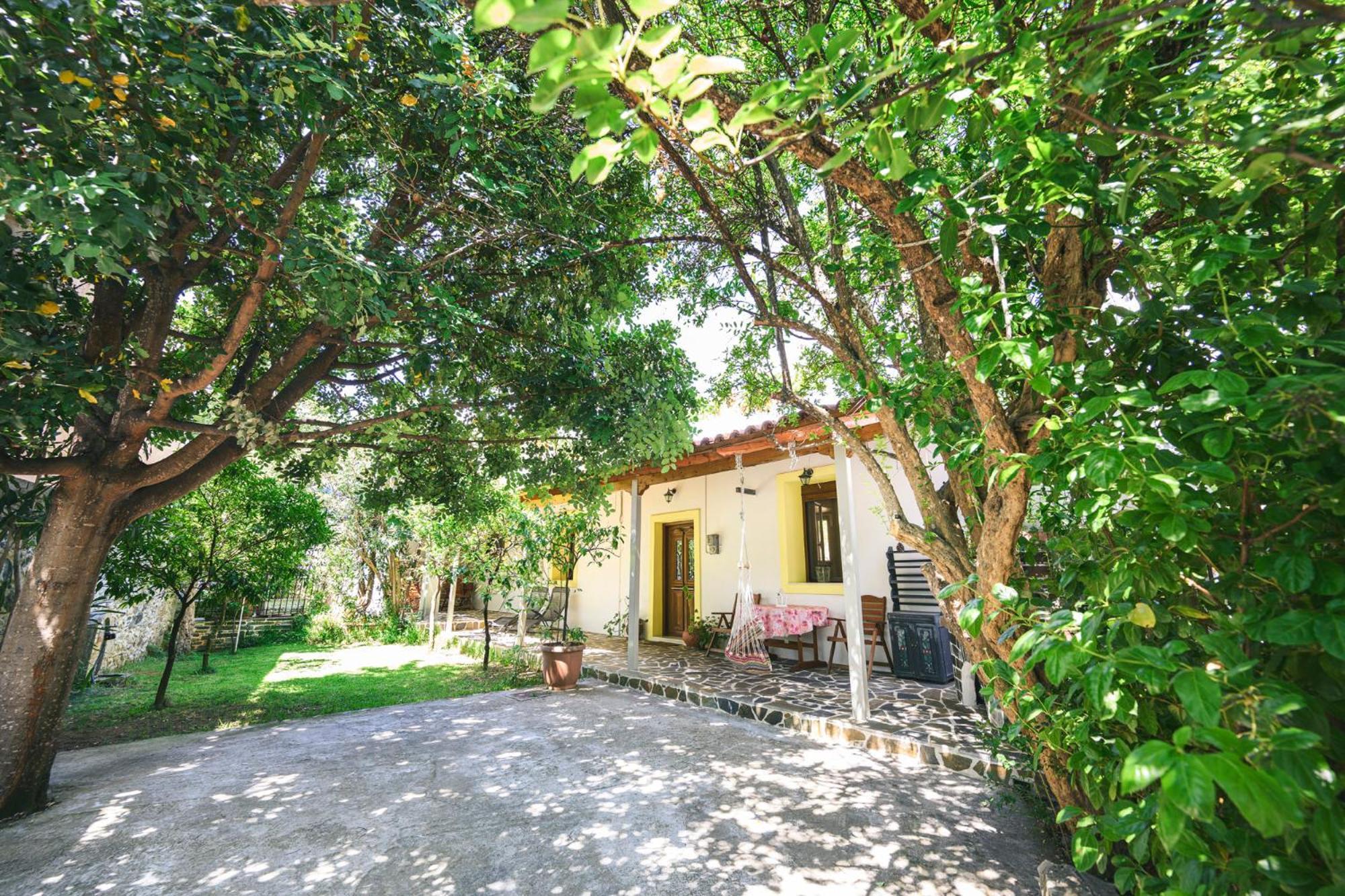 Small Villa Gerani Agios Vlasios  Bagian luar foto